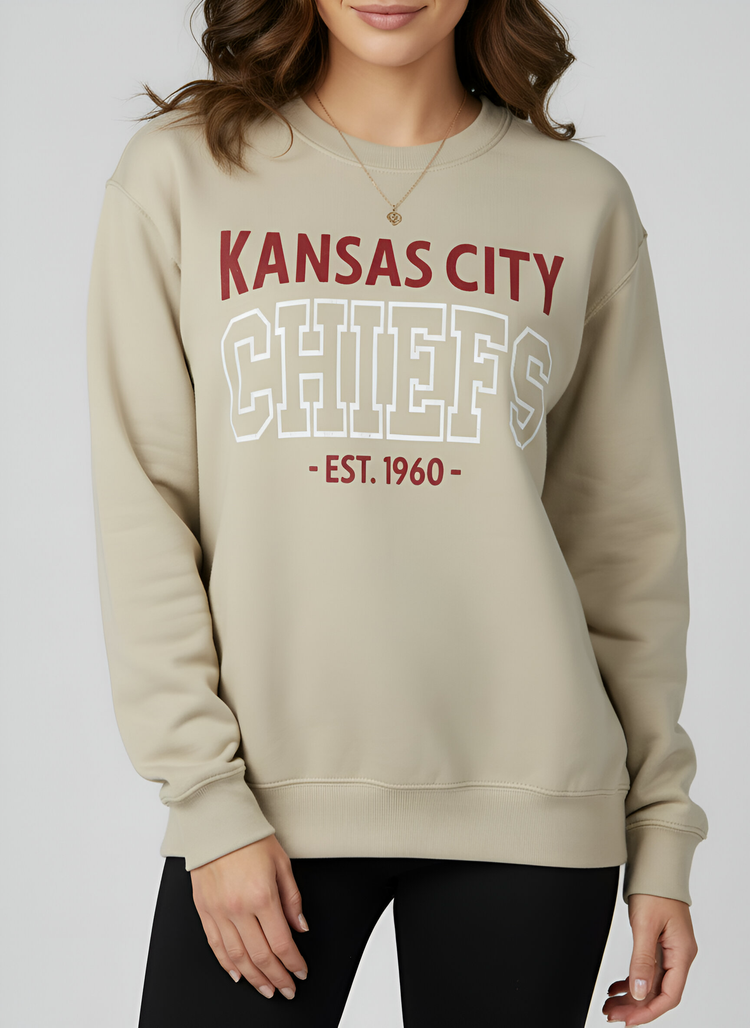 1960 Traditional Chiefs Crewneck in Sand