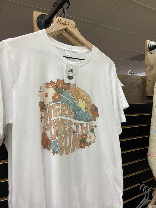 Here Comes the Sun - Graphic Tee
