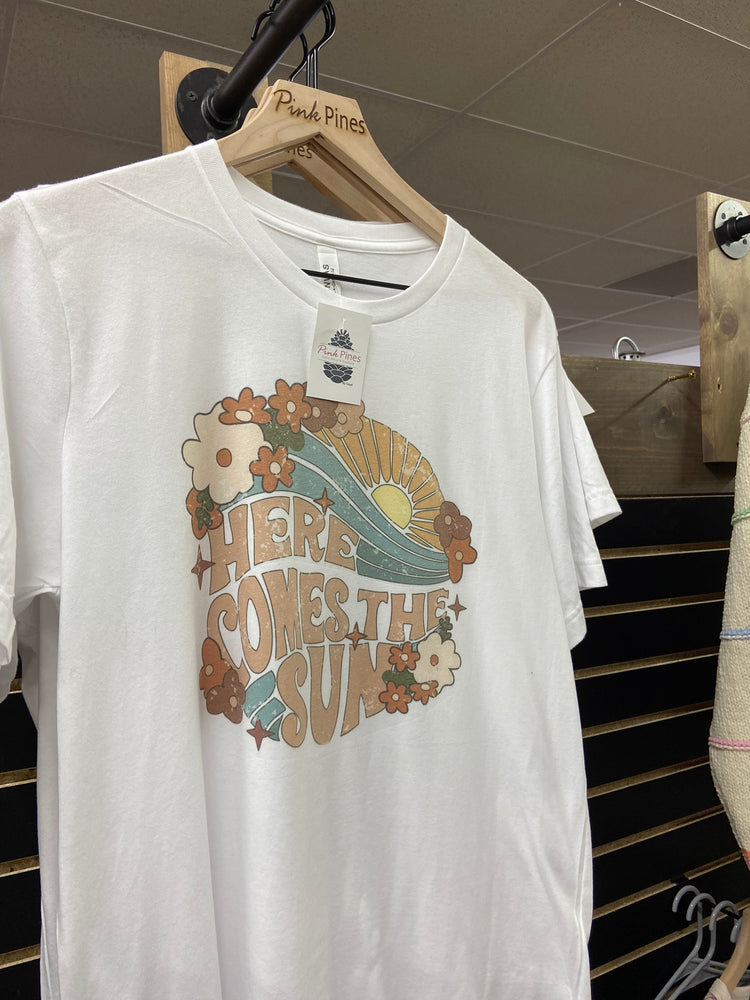Here Comes the Sun - Graphic Tee